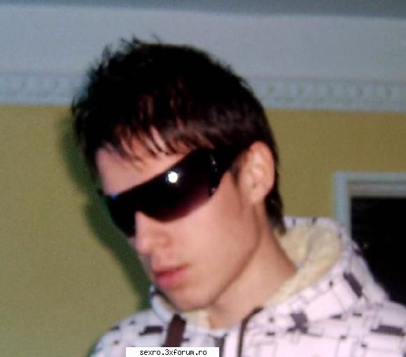 cred:-/ :cool:  id-uri de fete